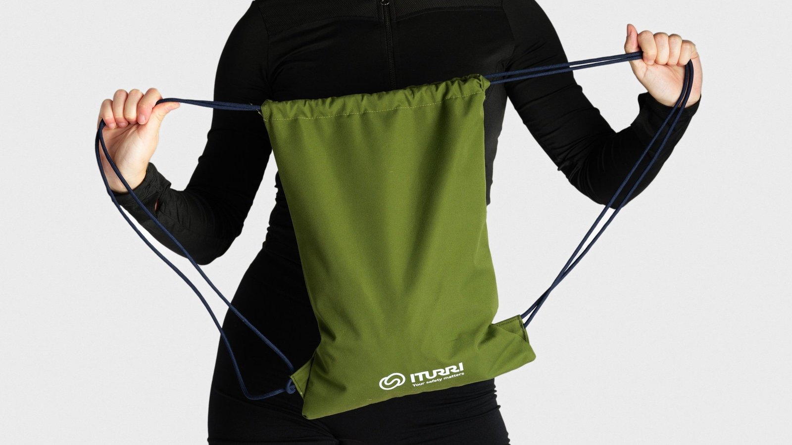 ¿Te sobran uniformes? Descubre cómo gestionar tus excedentes textiles con el upcycling!