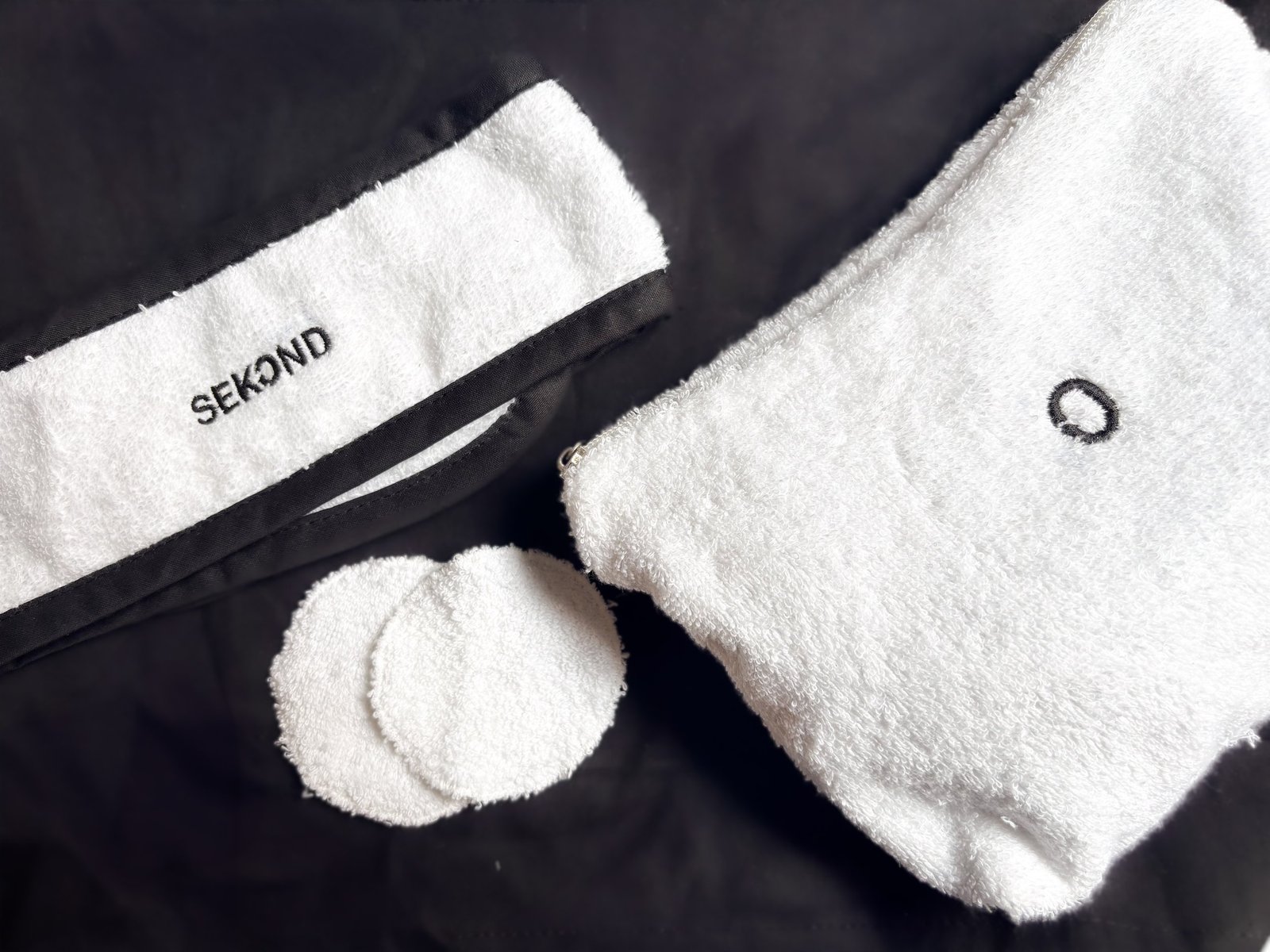 Cómo los hoteles pueden reutilizar toallas manchadas y reducir residuos textiles